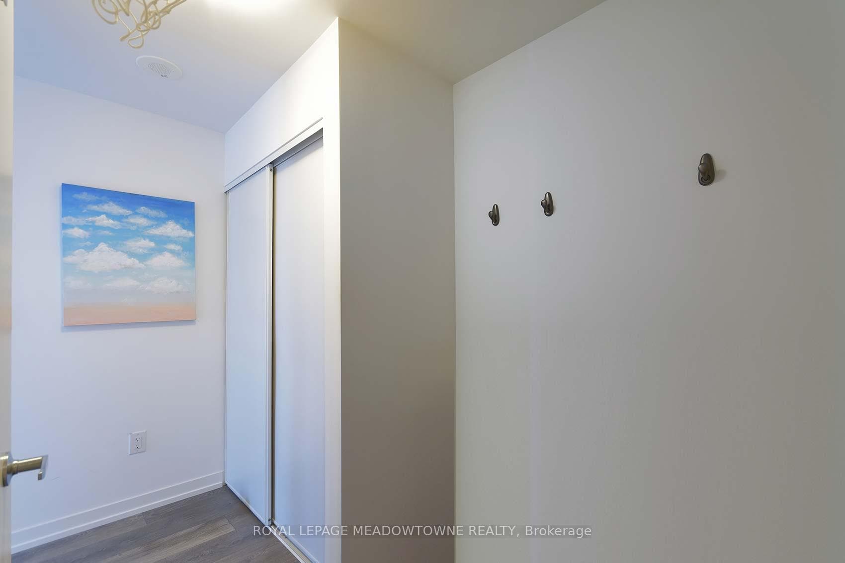 2520 Eglinton Avenue Unit 1205 photo 8