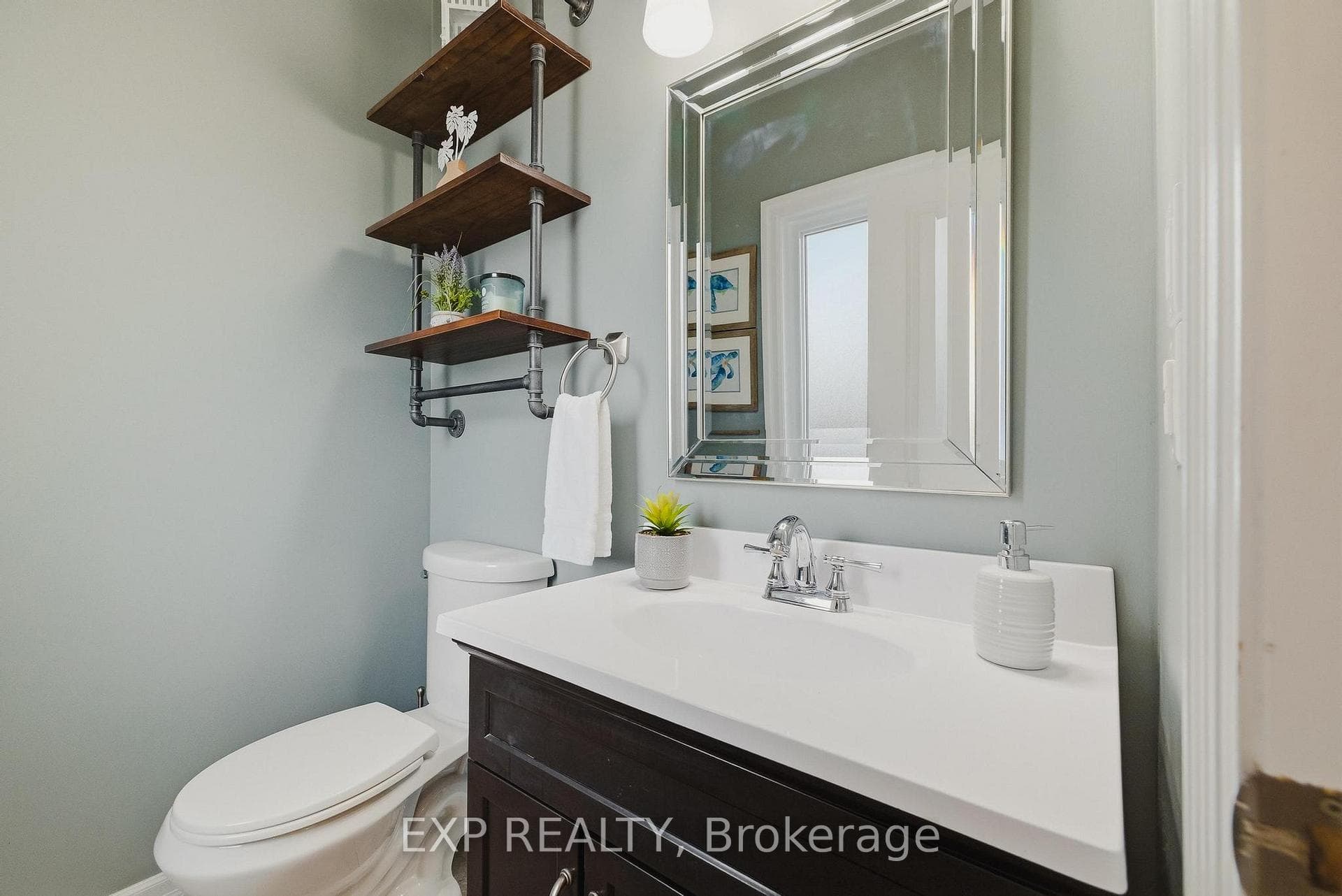 236 Burford Delhi Townline Road photo 21