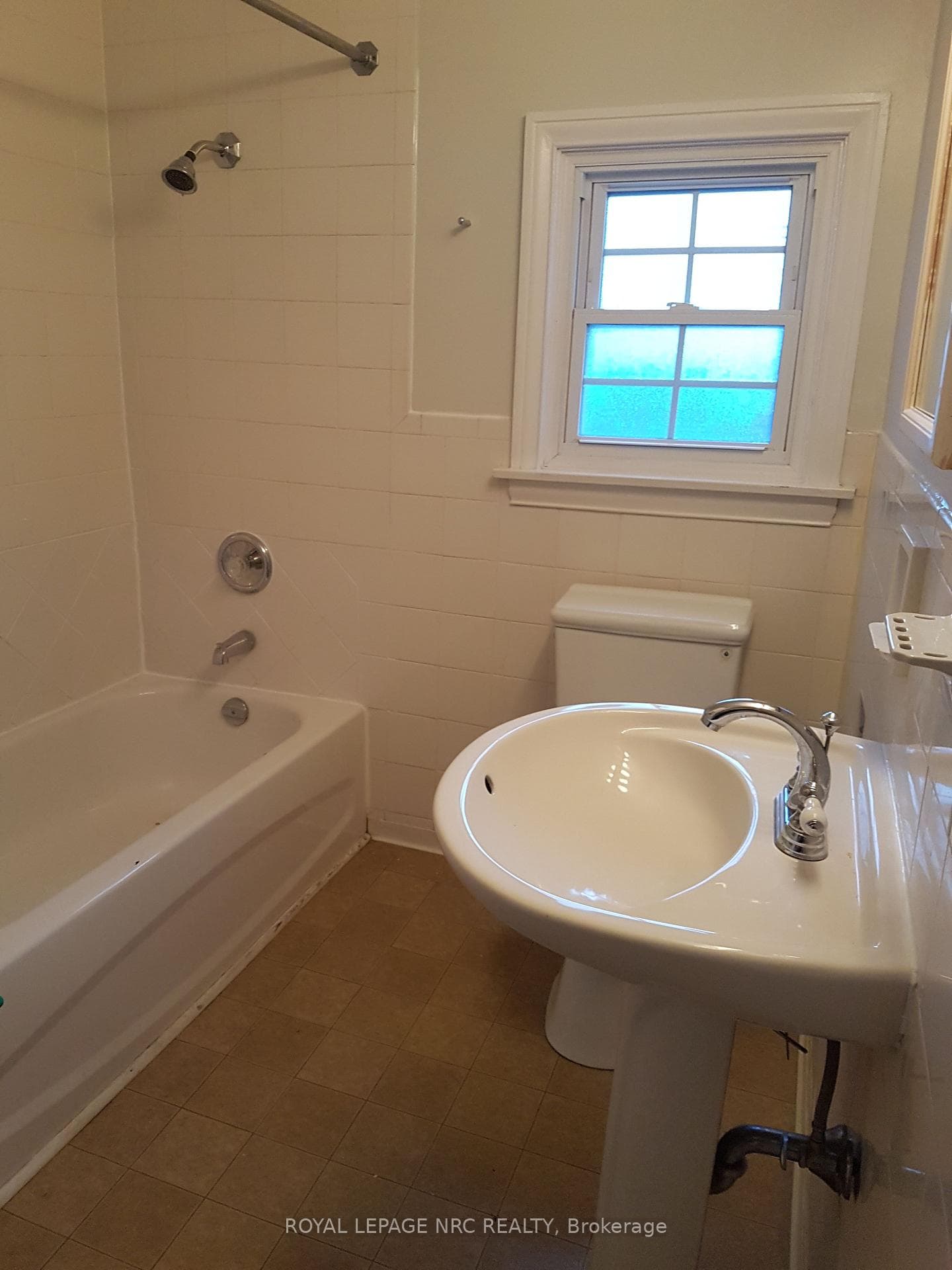 Upper Bathroom