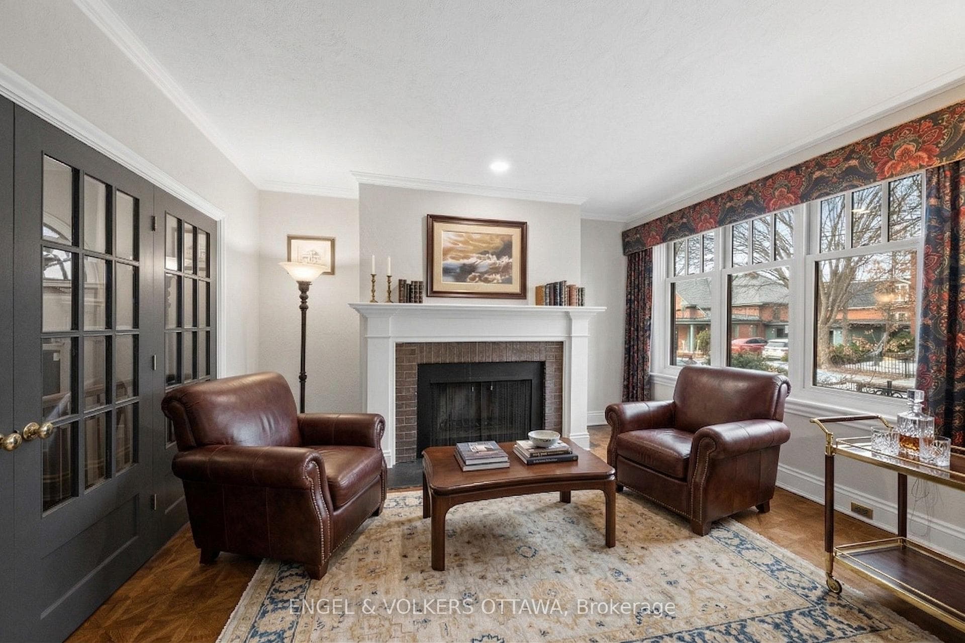 105 Stanley Avenue photo 5