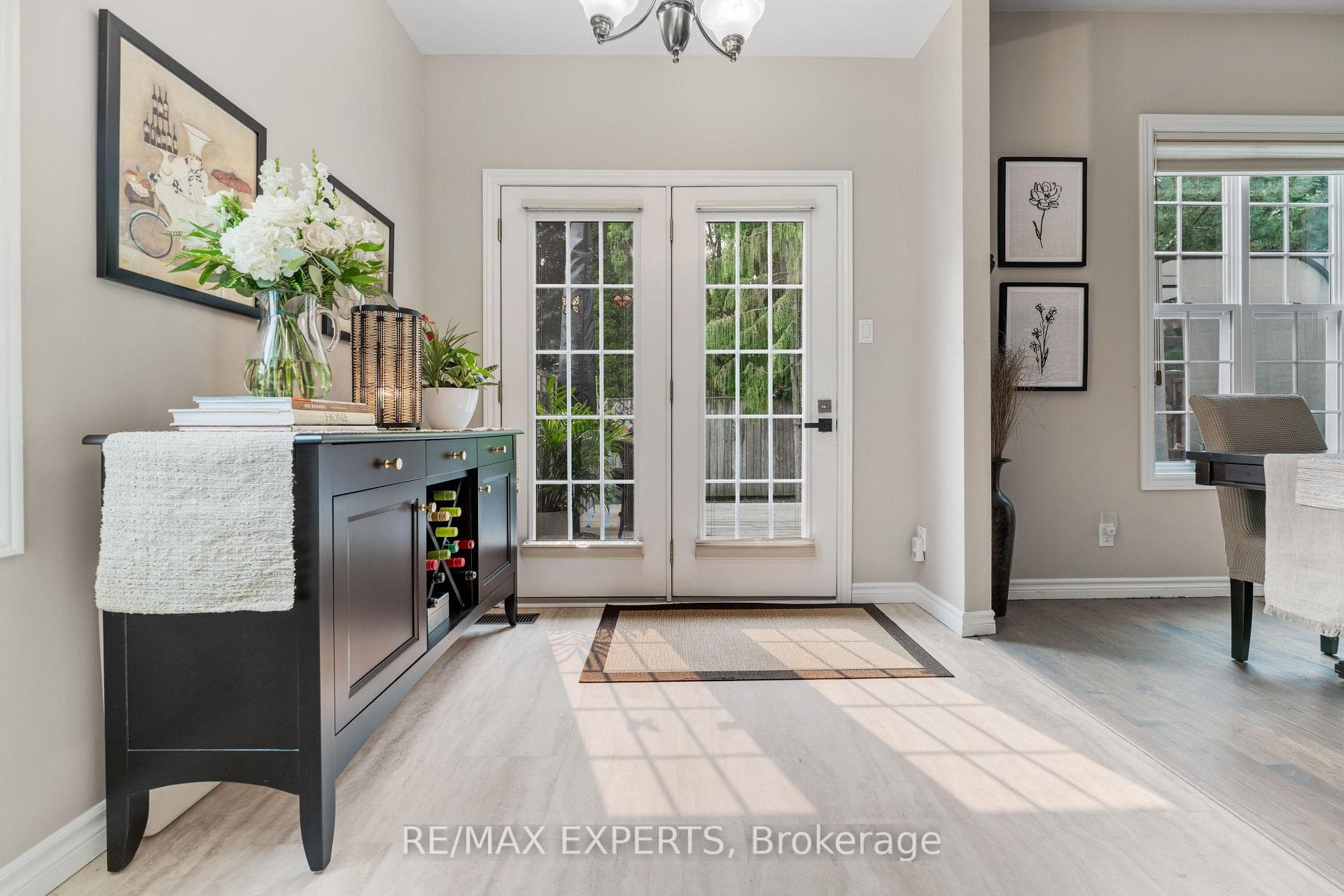 608 Simcoe Street Unit 19 photo 12