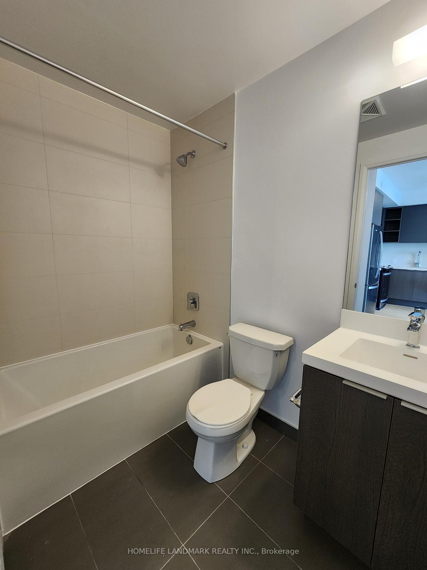 25 Holly Street Unit 1808 photo 2