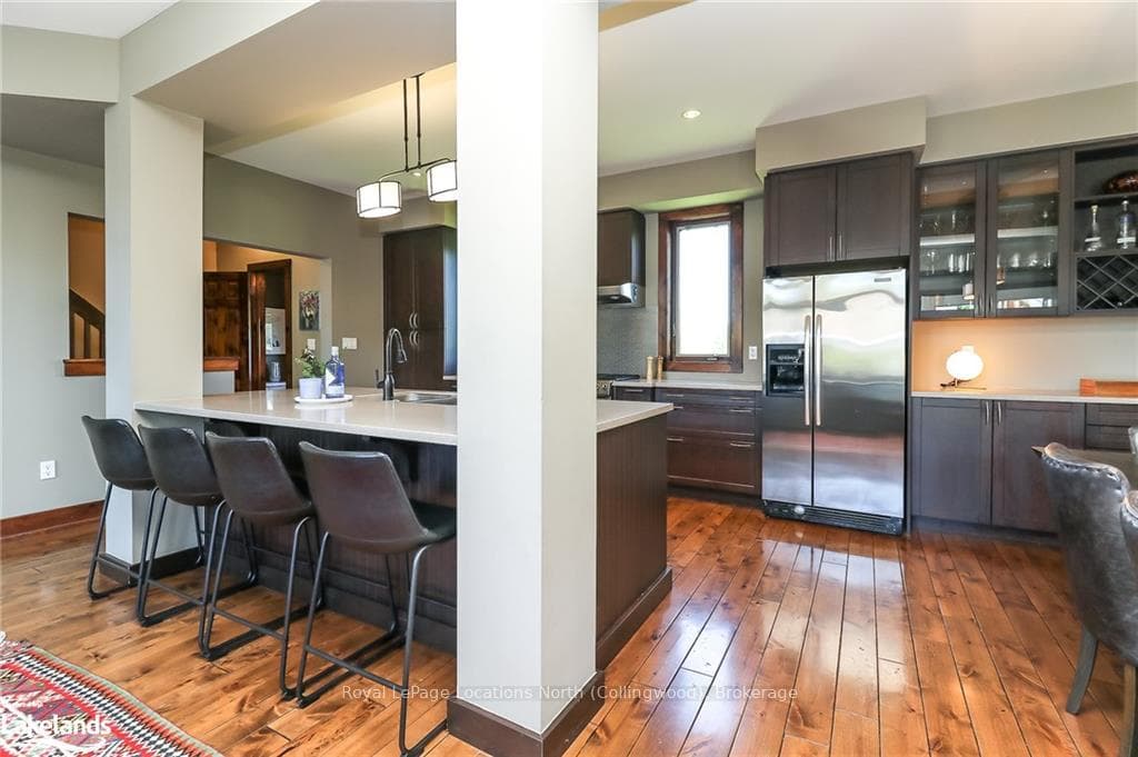 119 VENTURE Boulevard photo 8