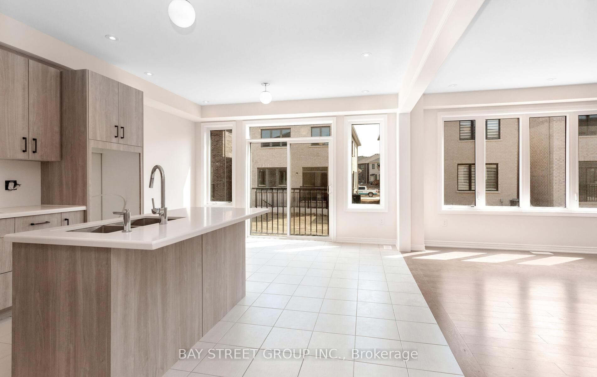 888 Apple Terrace photo 11