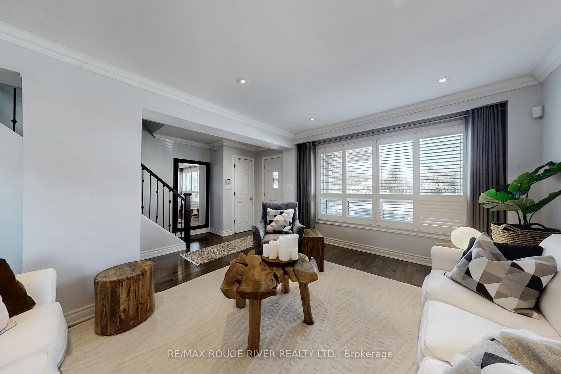 132 Beaverbrook Court photo 6