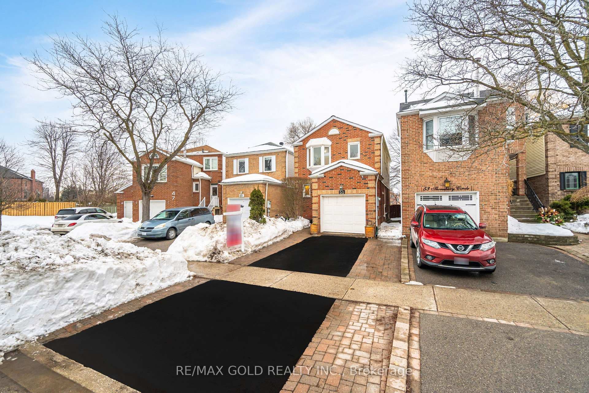 51 Thornbury Circle photo 3