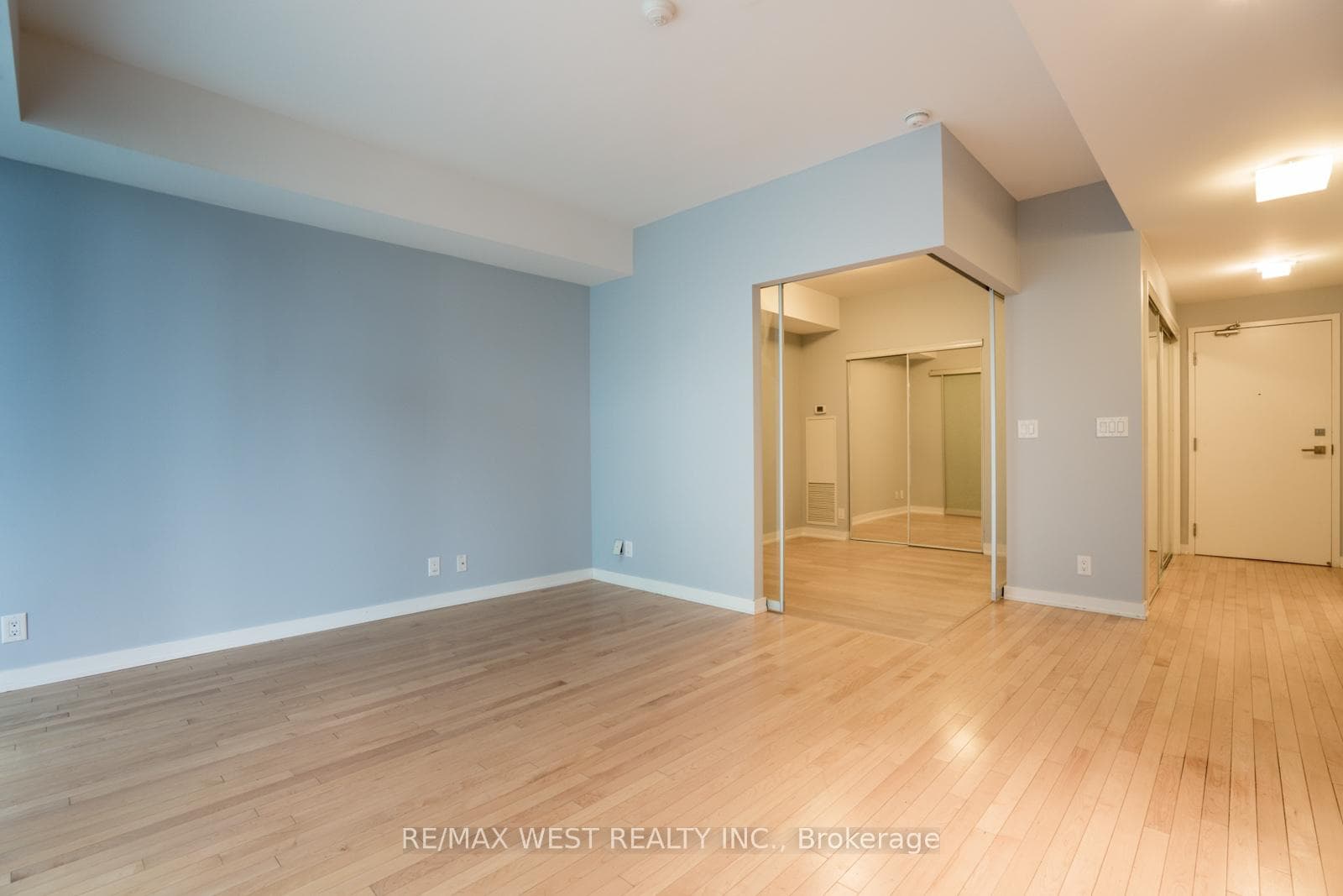 12 York Street Unit 1305 photo 10
