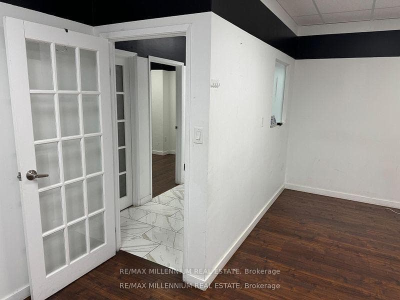 1315 Derry Road Unit 2 photo 6