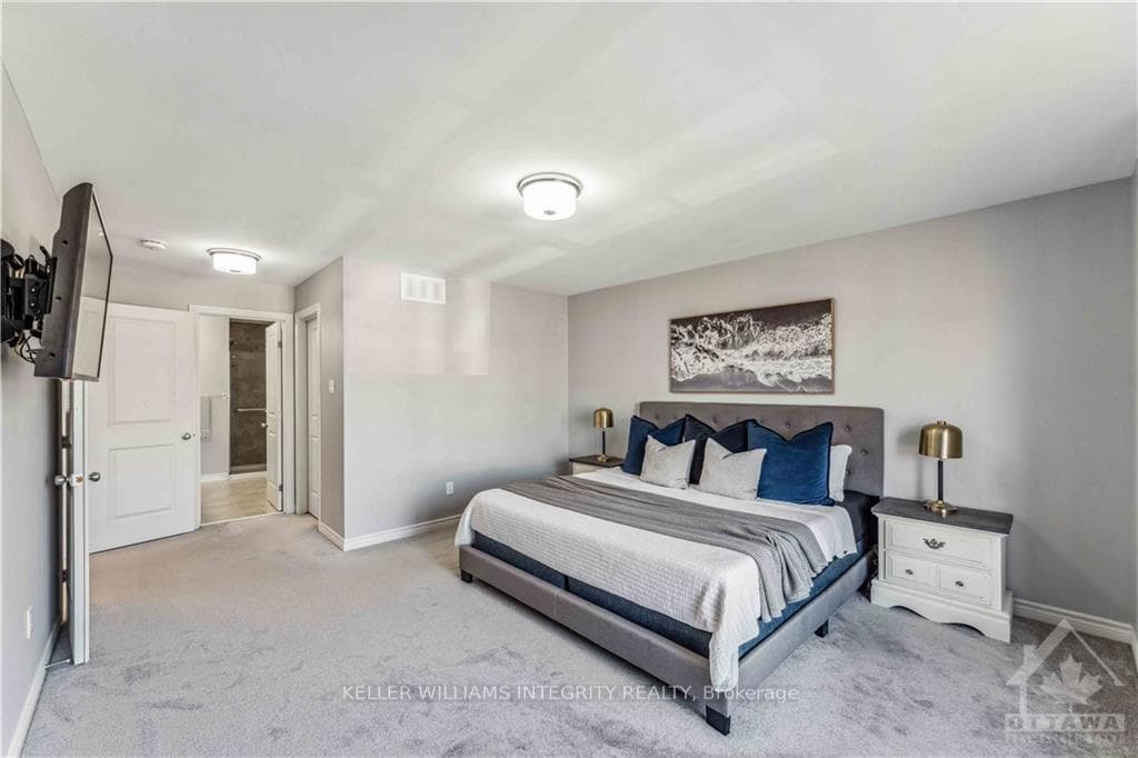 258 TROLLIUS Way photo 13