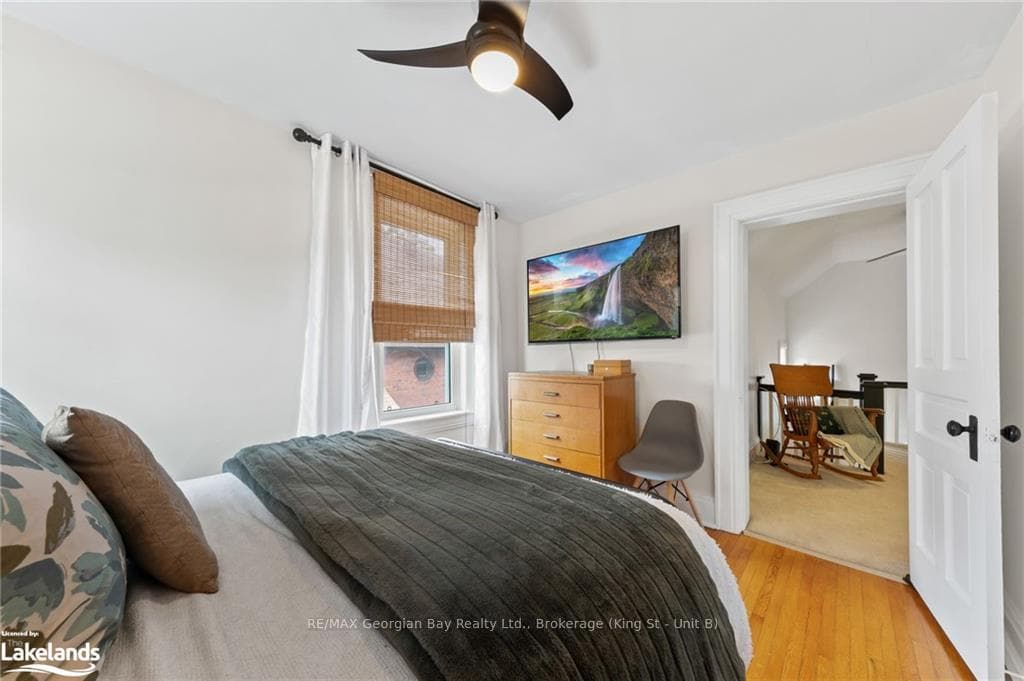 354 QUEEN Street photo 28