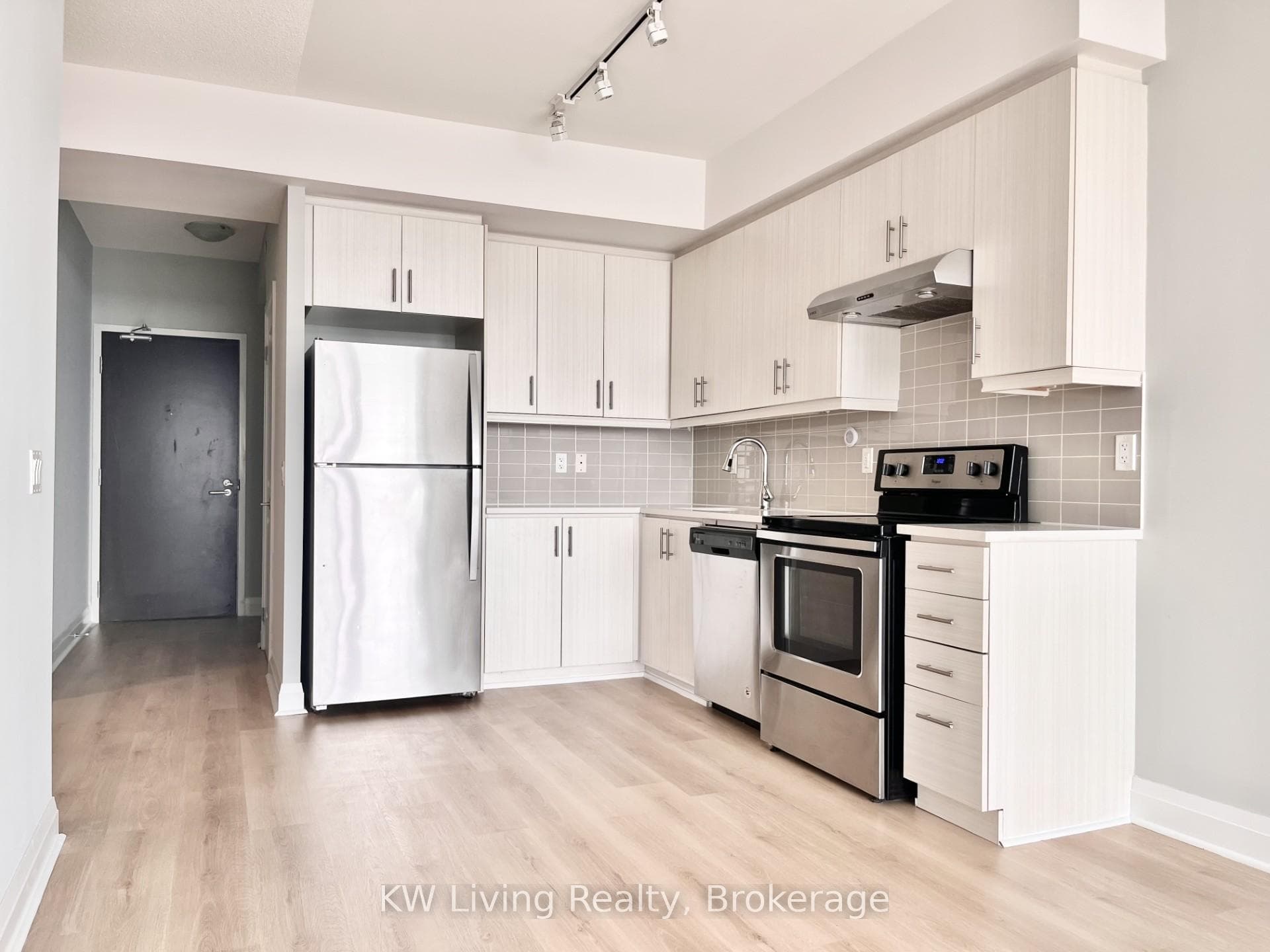 15 Zorra Street Unit 906 photo 6