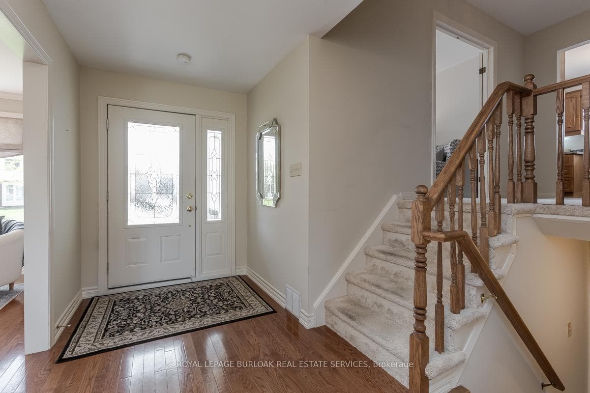 621 Laural Drive photo 15
