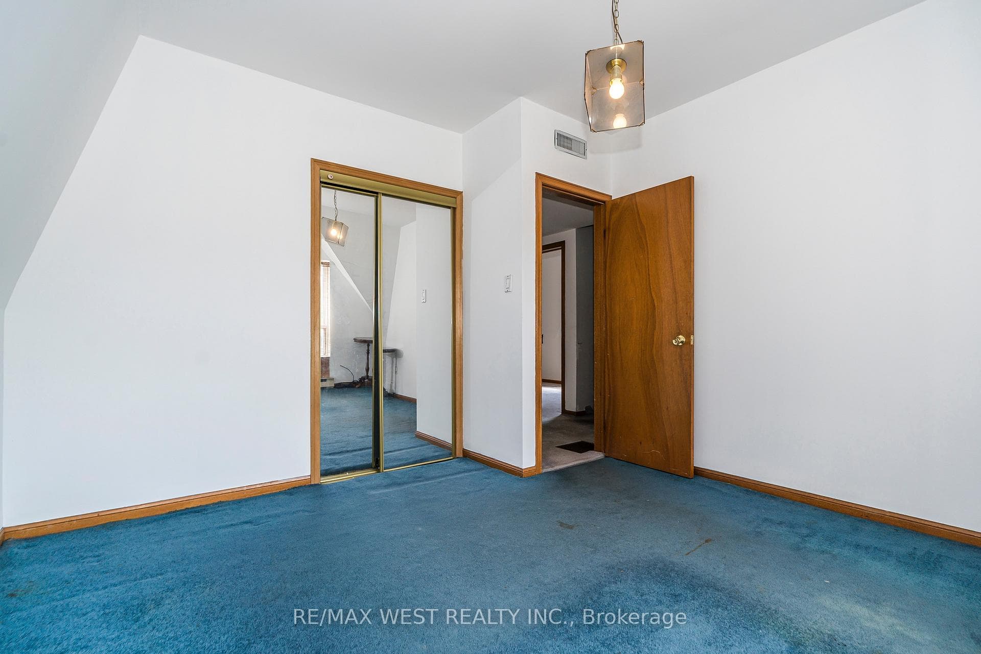 248 Rustic Road photo 18