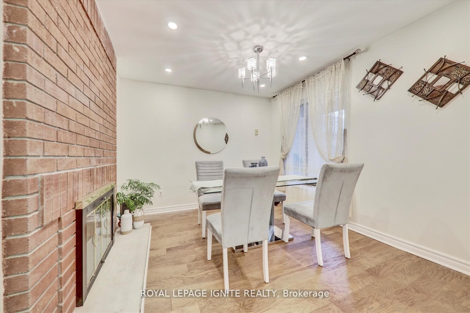39 Maberley Crescent photo 6