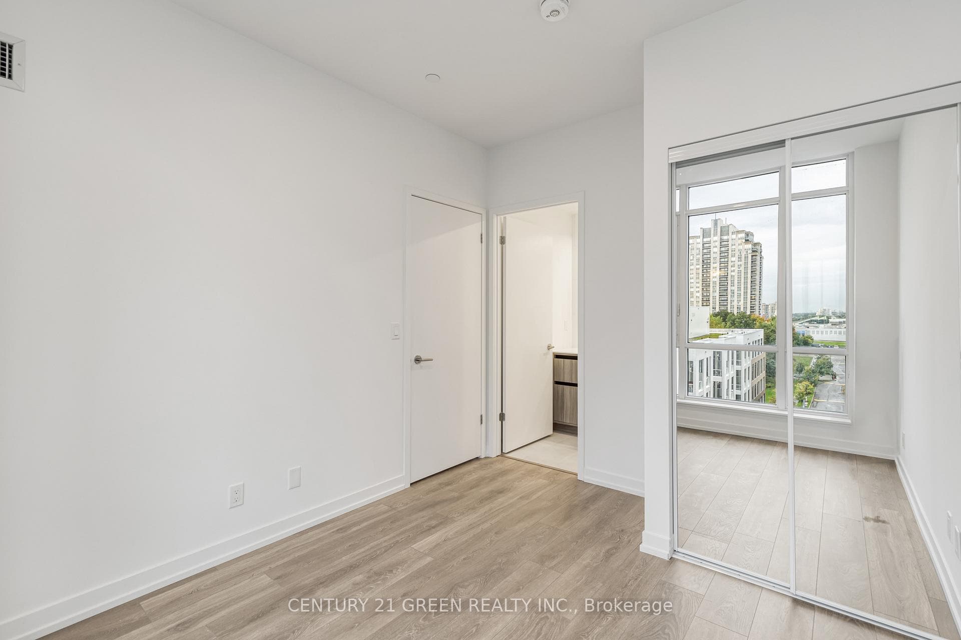 8 Beverley Glen Boulevard Unit 809 photo 22