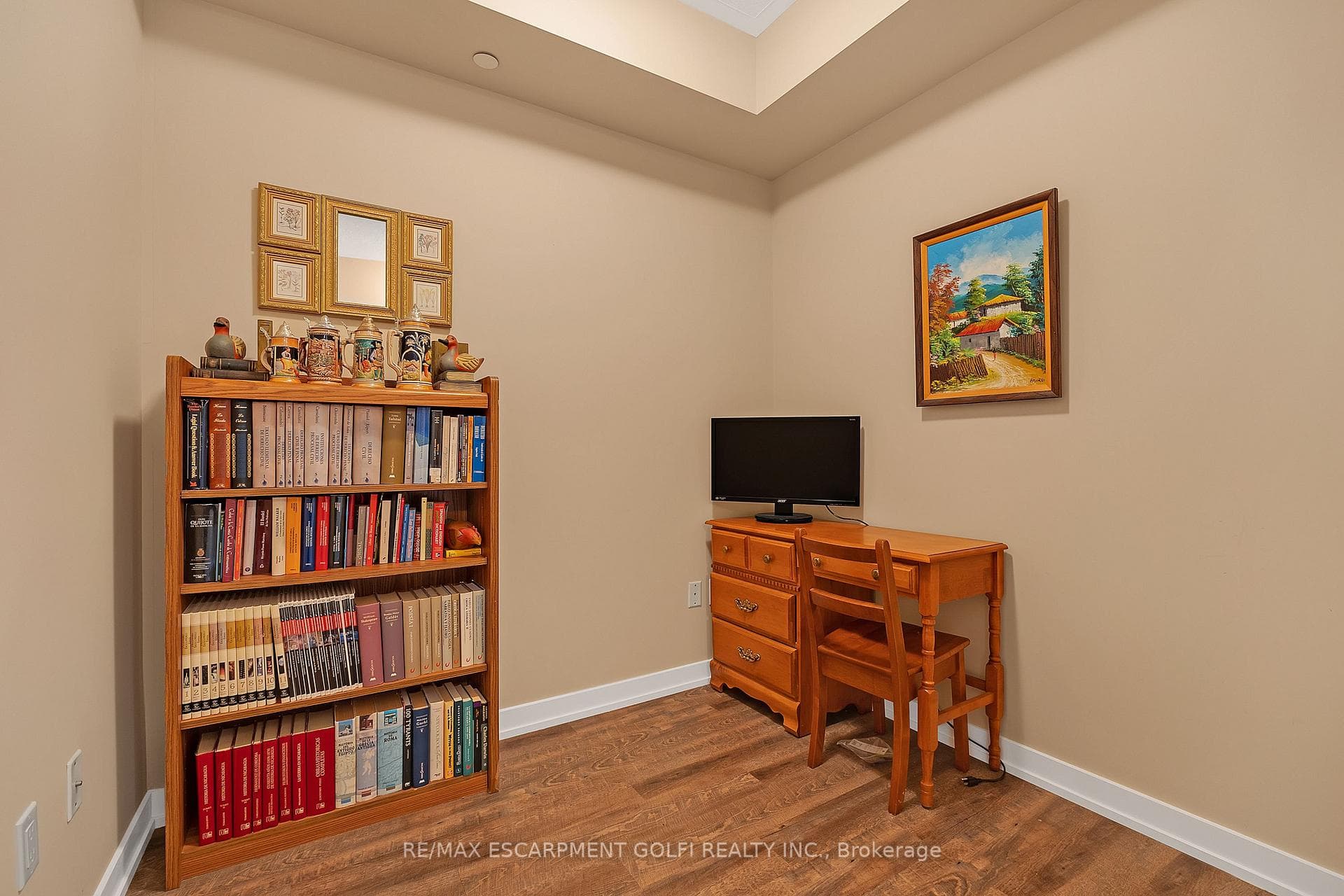 35 Southshore Crescent Unit 303 photo 10