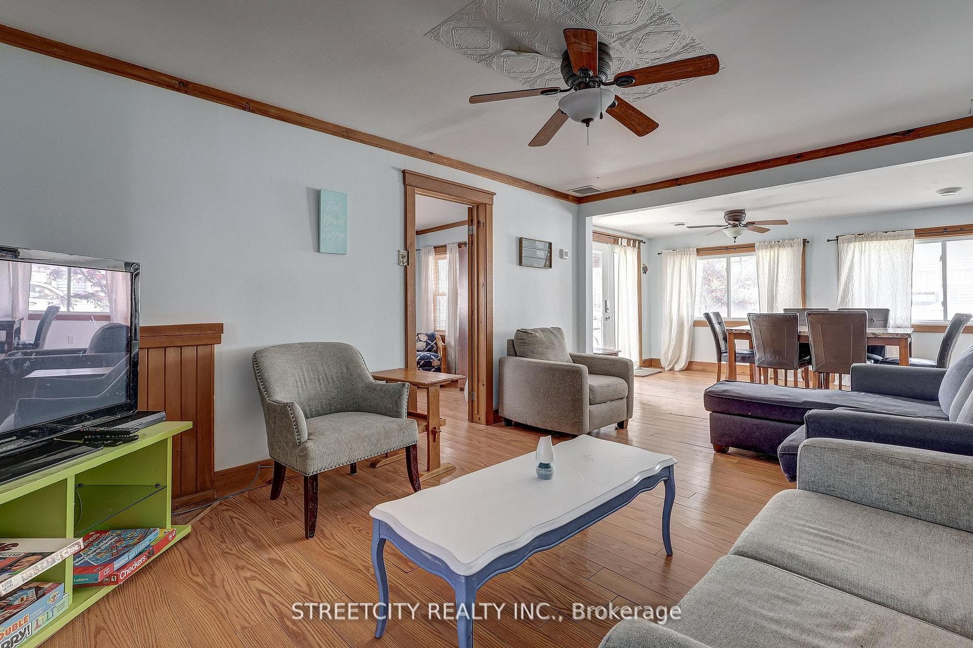 165 William Street photo 15