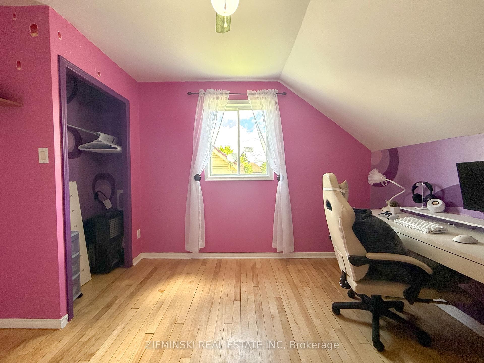 143 Essex Avenue photo 18