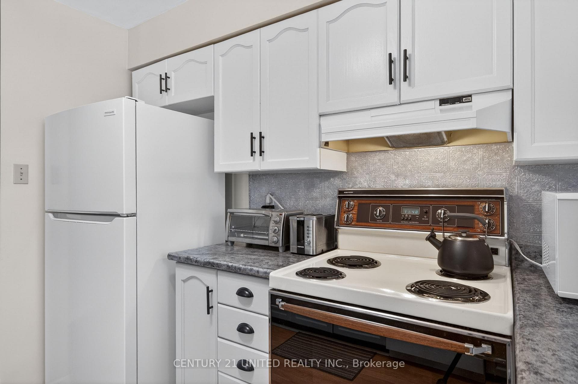 2185 Walker Avenue Unit 206 photo 26