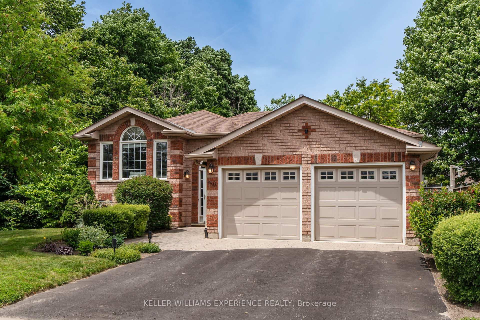 150 Mapleton Avenue photo 1