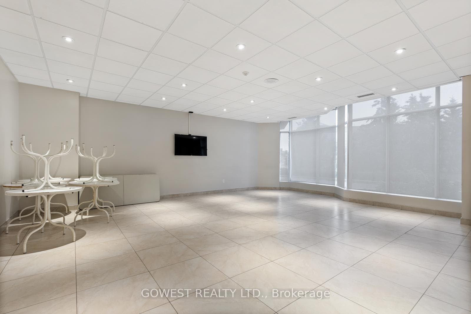 50 Kingsbridge Garden Circle Unit 210 photo 27