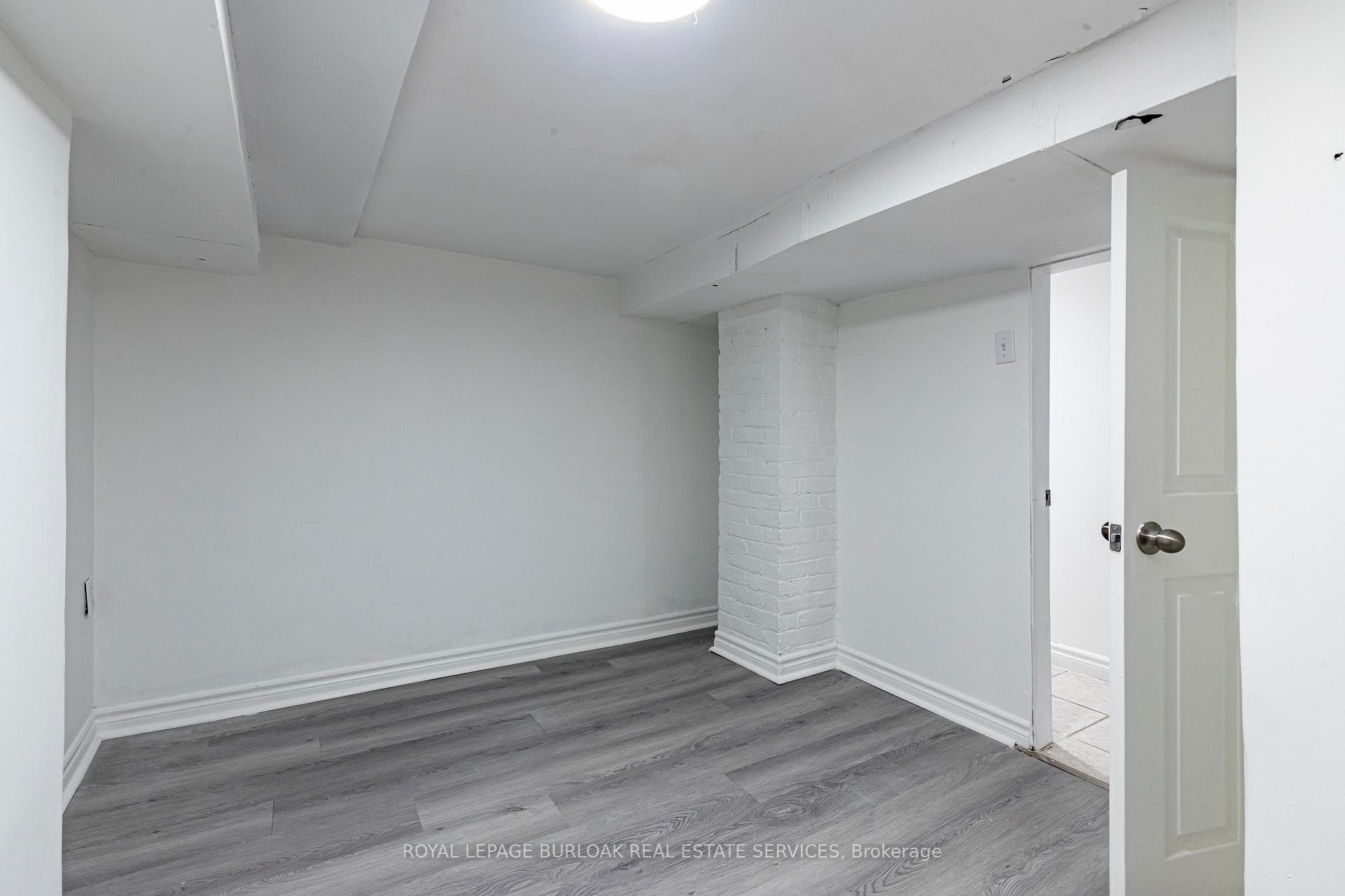 22 Myrtle Avenue photo 17
