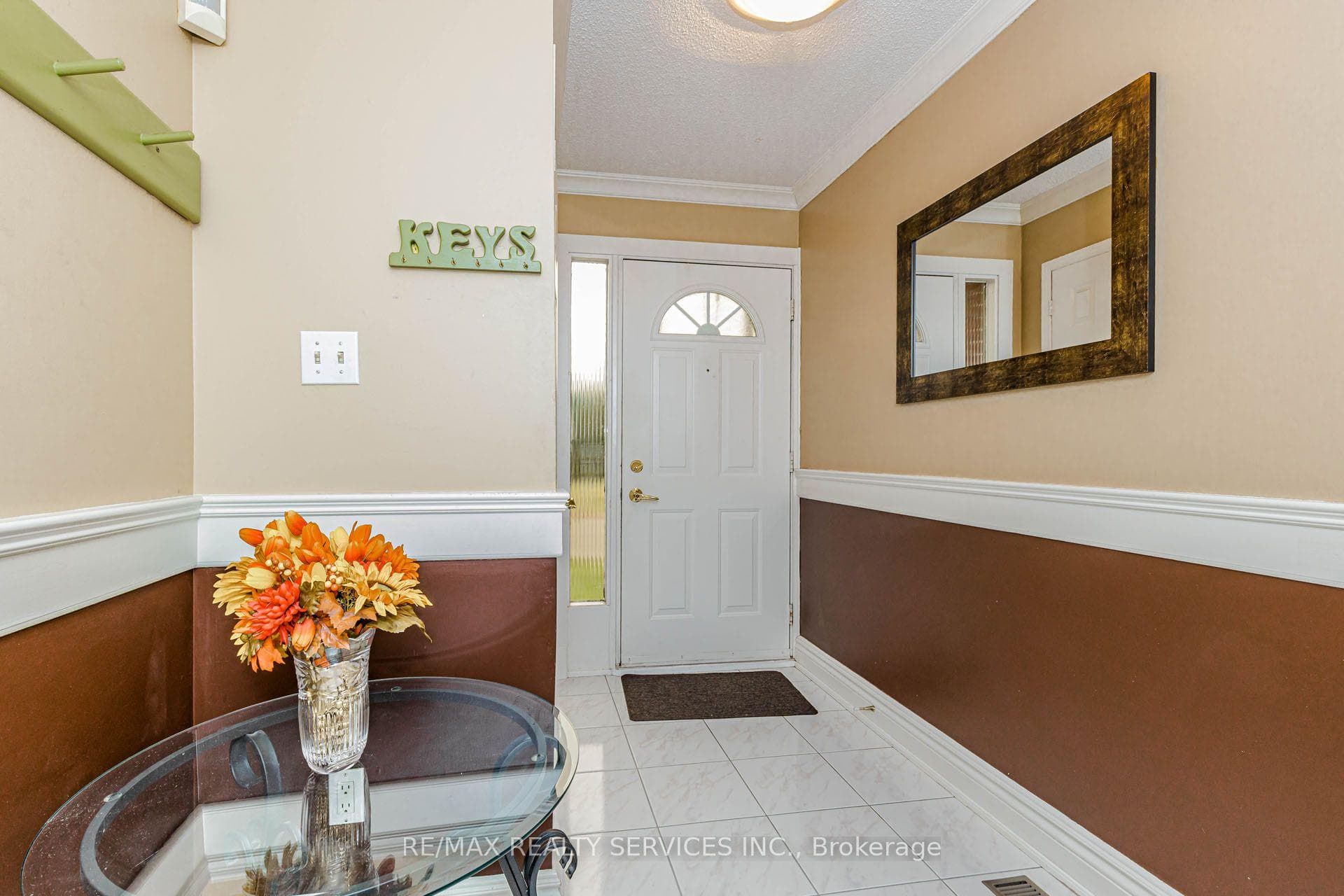 47 Dawson Crescent photo 6