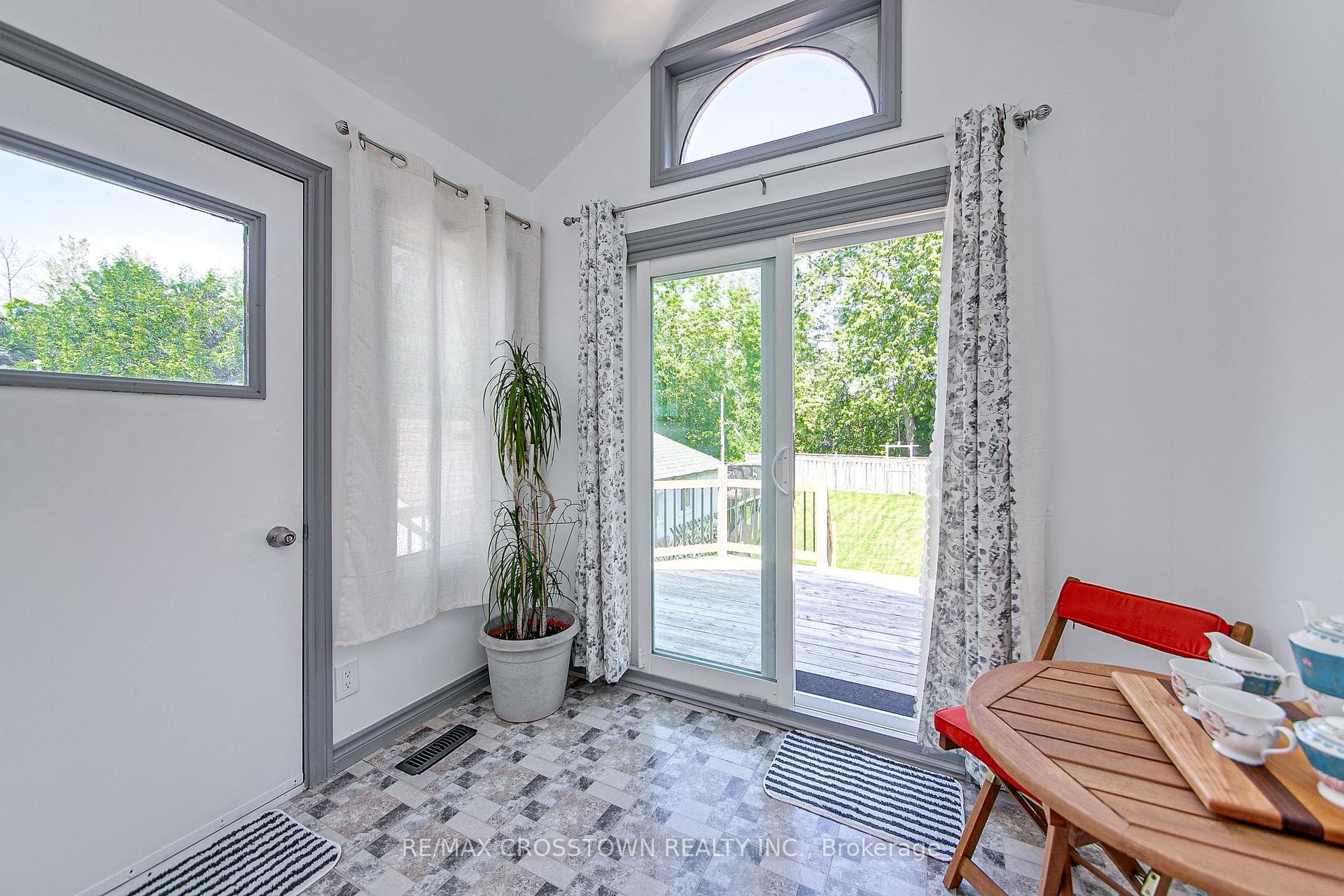 1160 Alfred Street photo 16