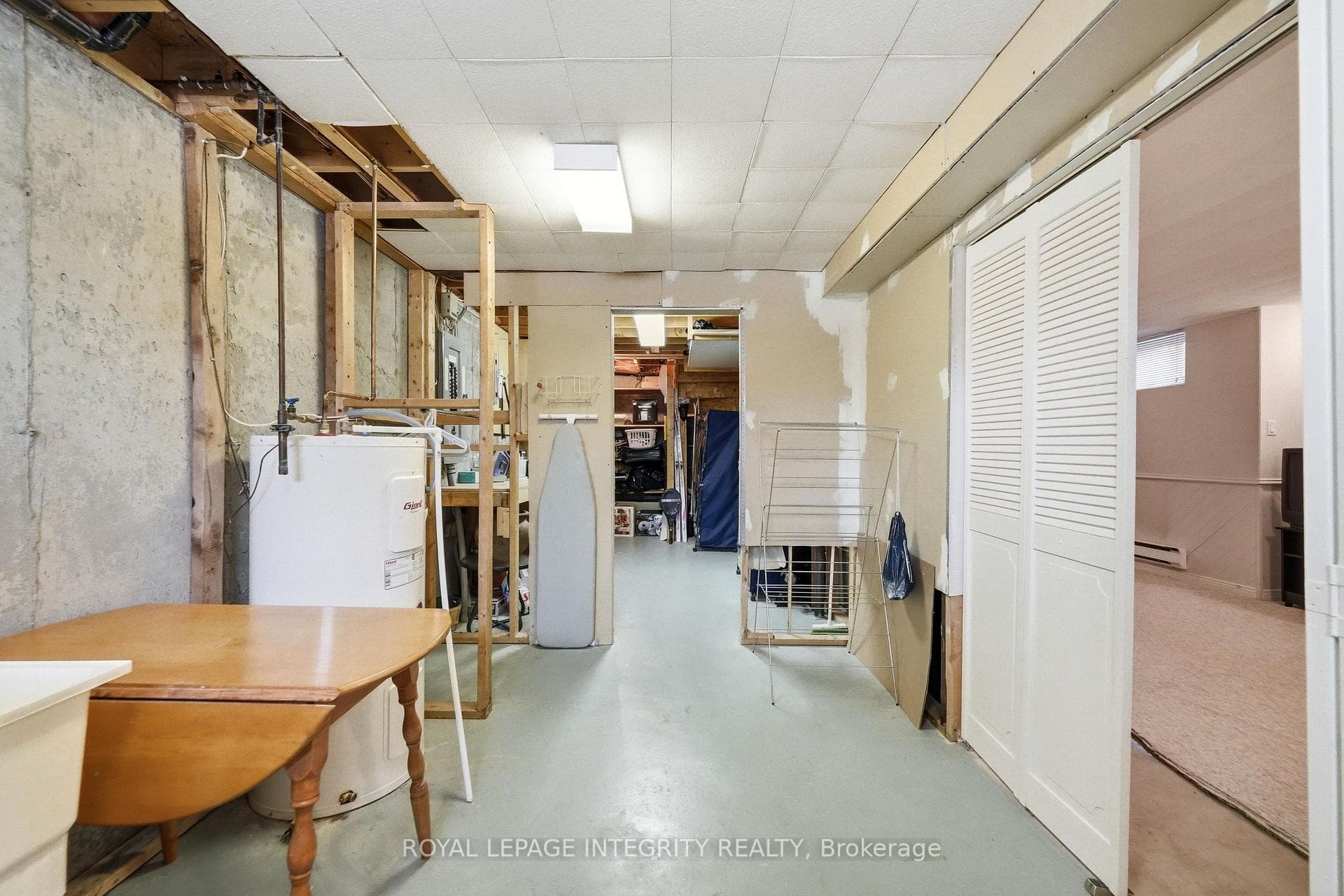 545 Canteval Terrace Unit 110 photo 35