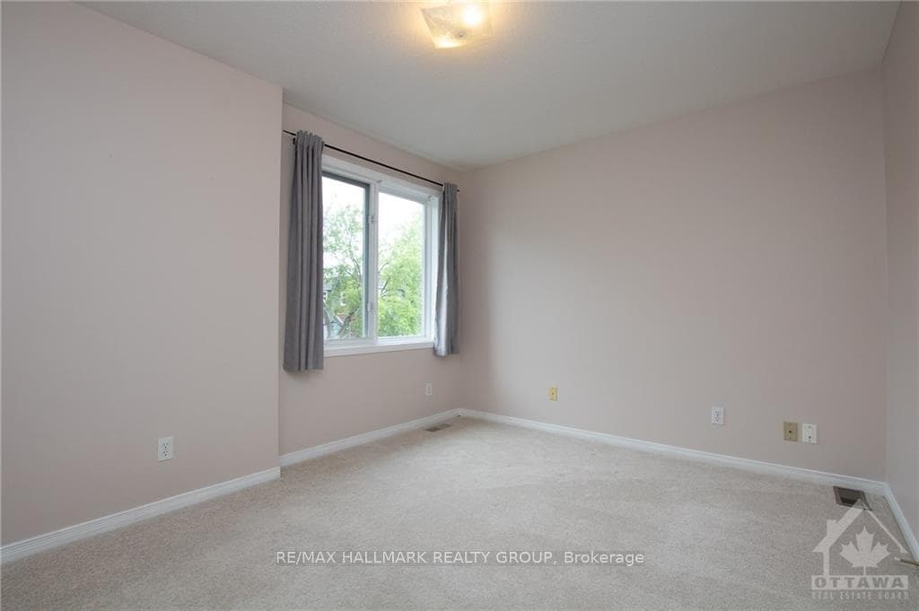 456 SOMERSET Street photo 20