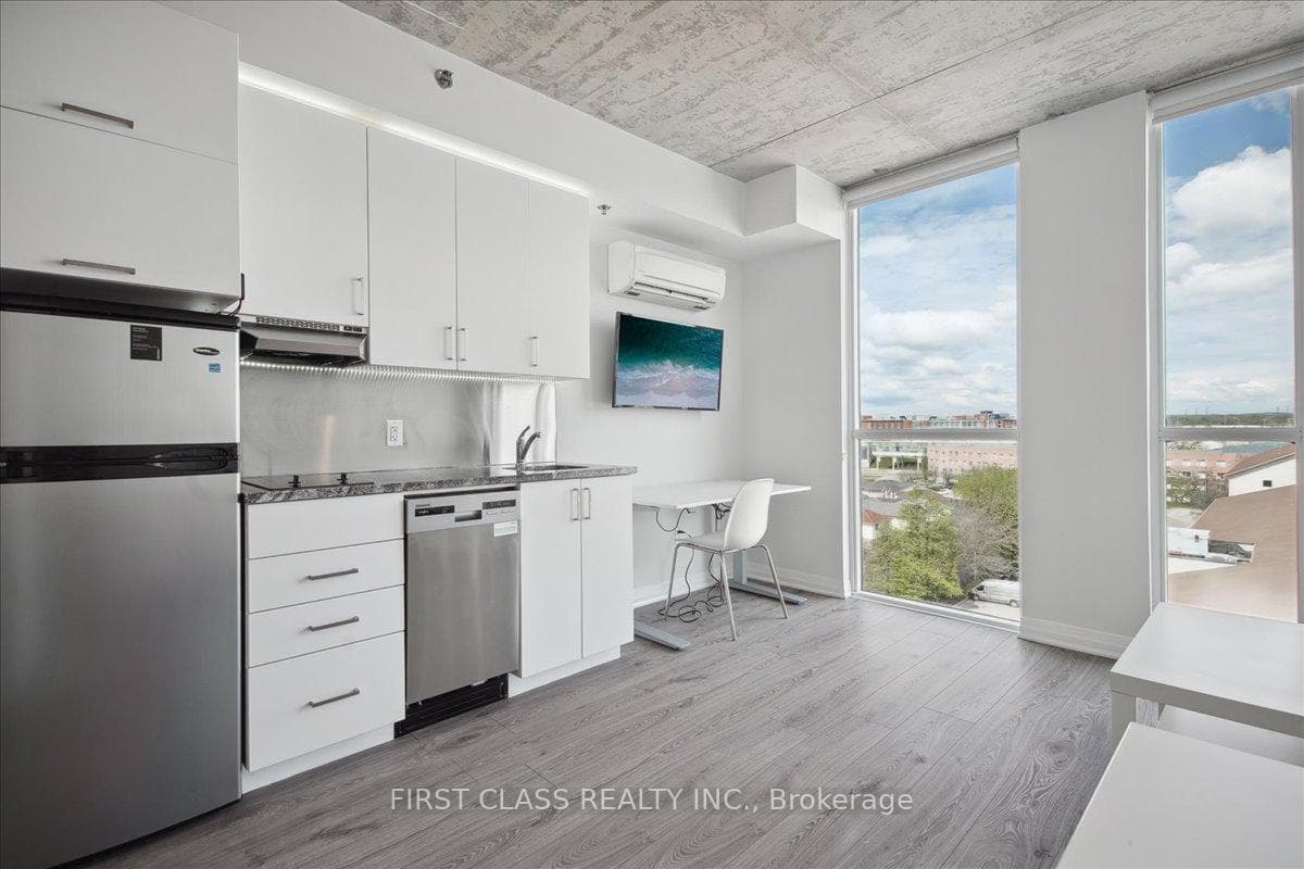 1900 Simcoe Street Unit 717 photo 14