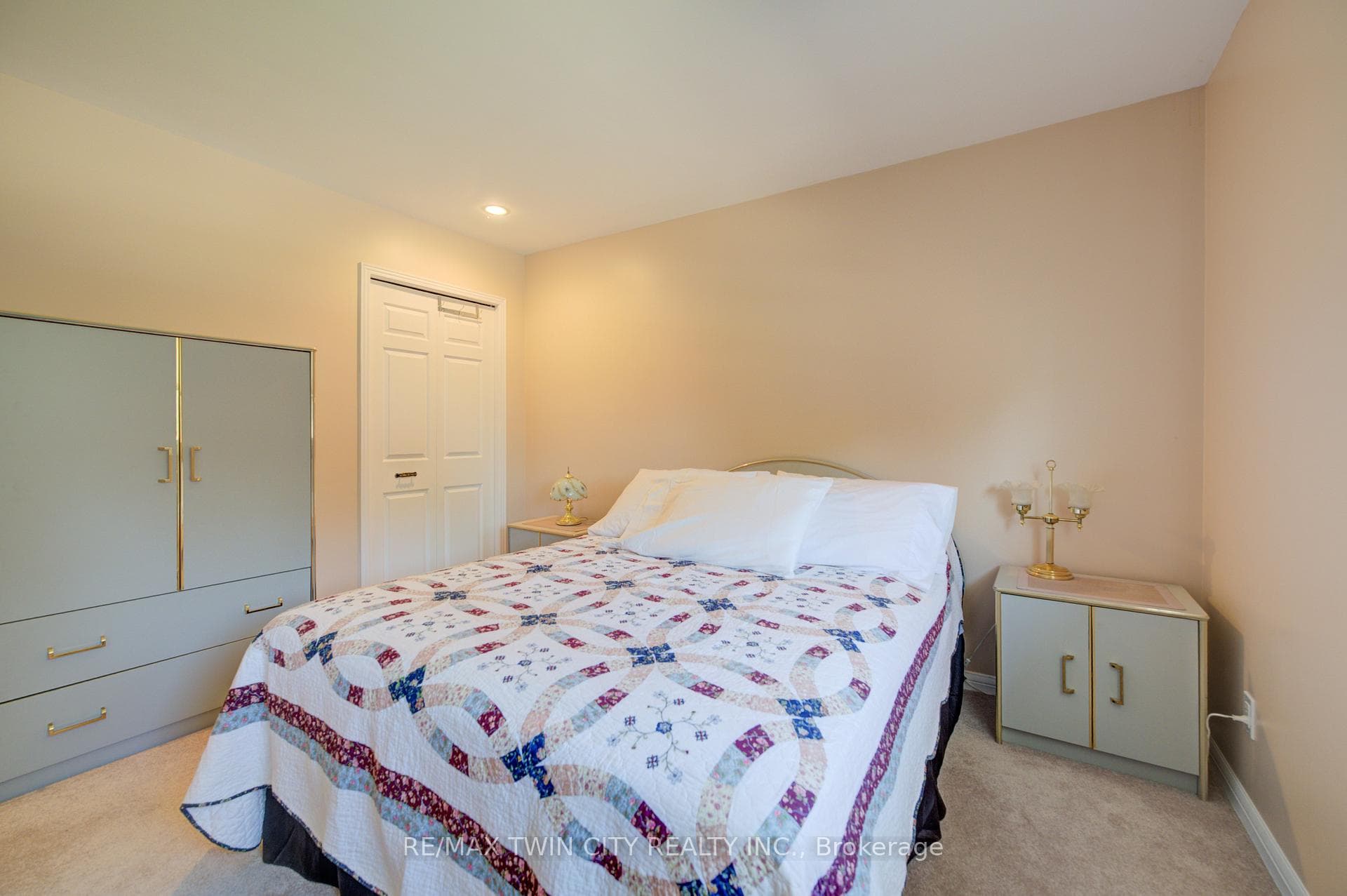 54 Stonegate Drive photo 26