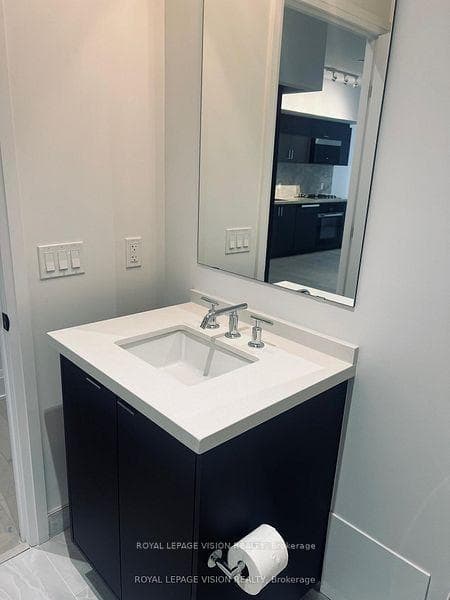 505 Glencairn Avenue Unit 211 photo 8