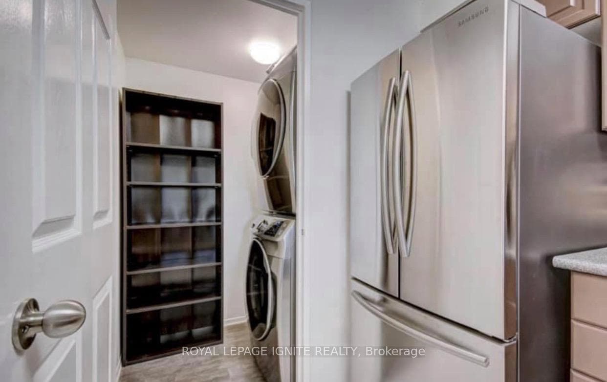 3231 Eglinton Avenue Unit 201 photo 9