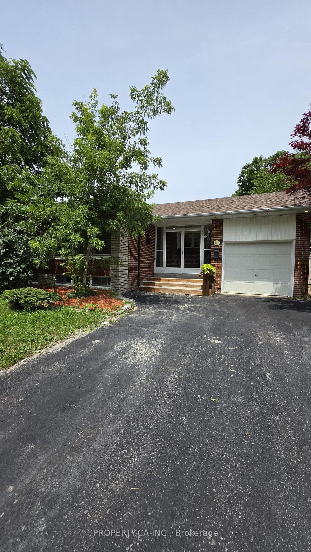 121 Trayborn Drive Unit Main photo 1