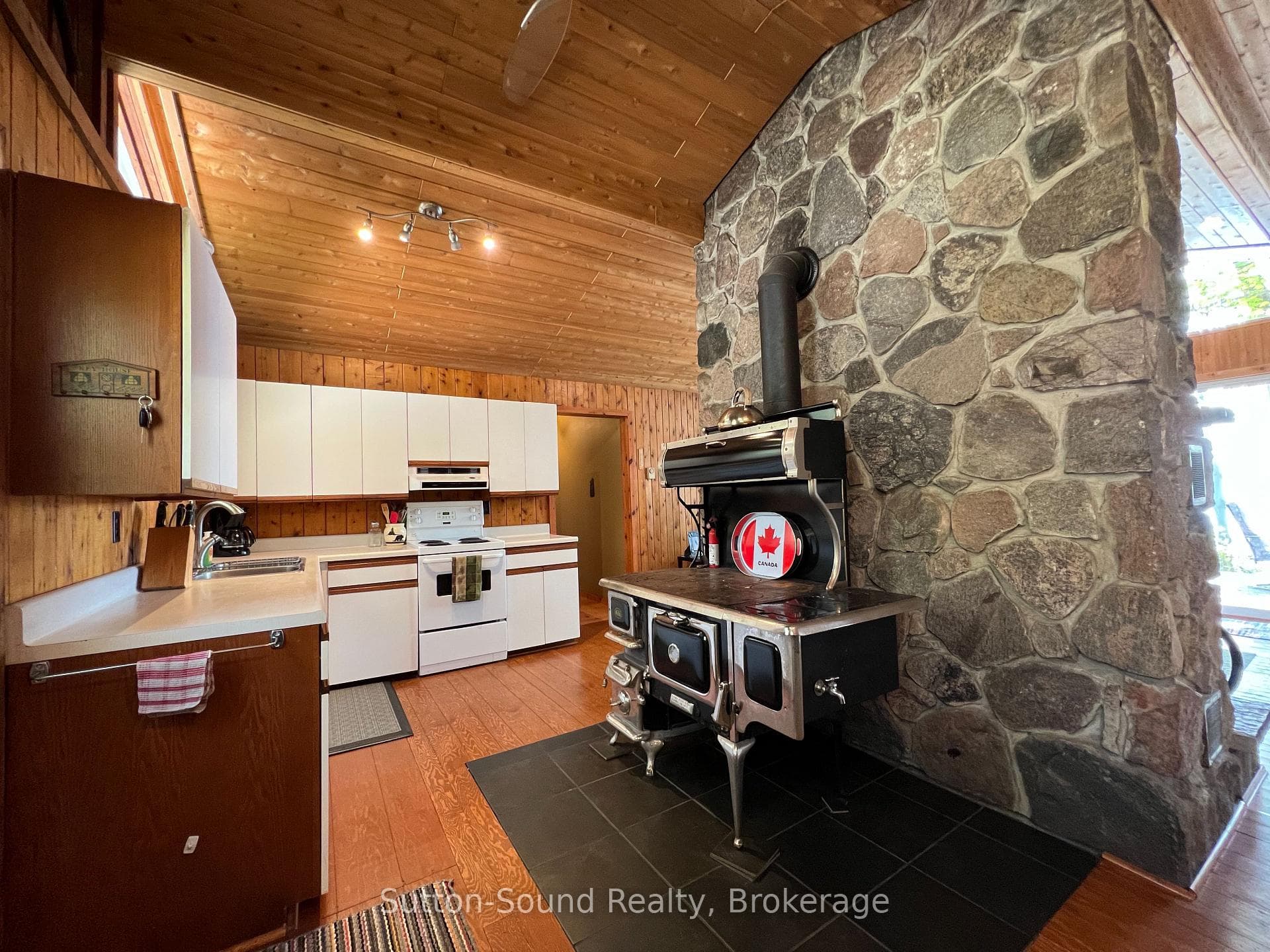 270 Barney's Boulevard photo 7