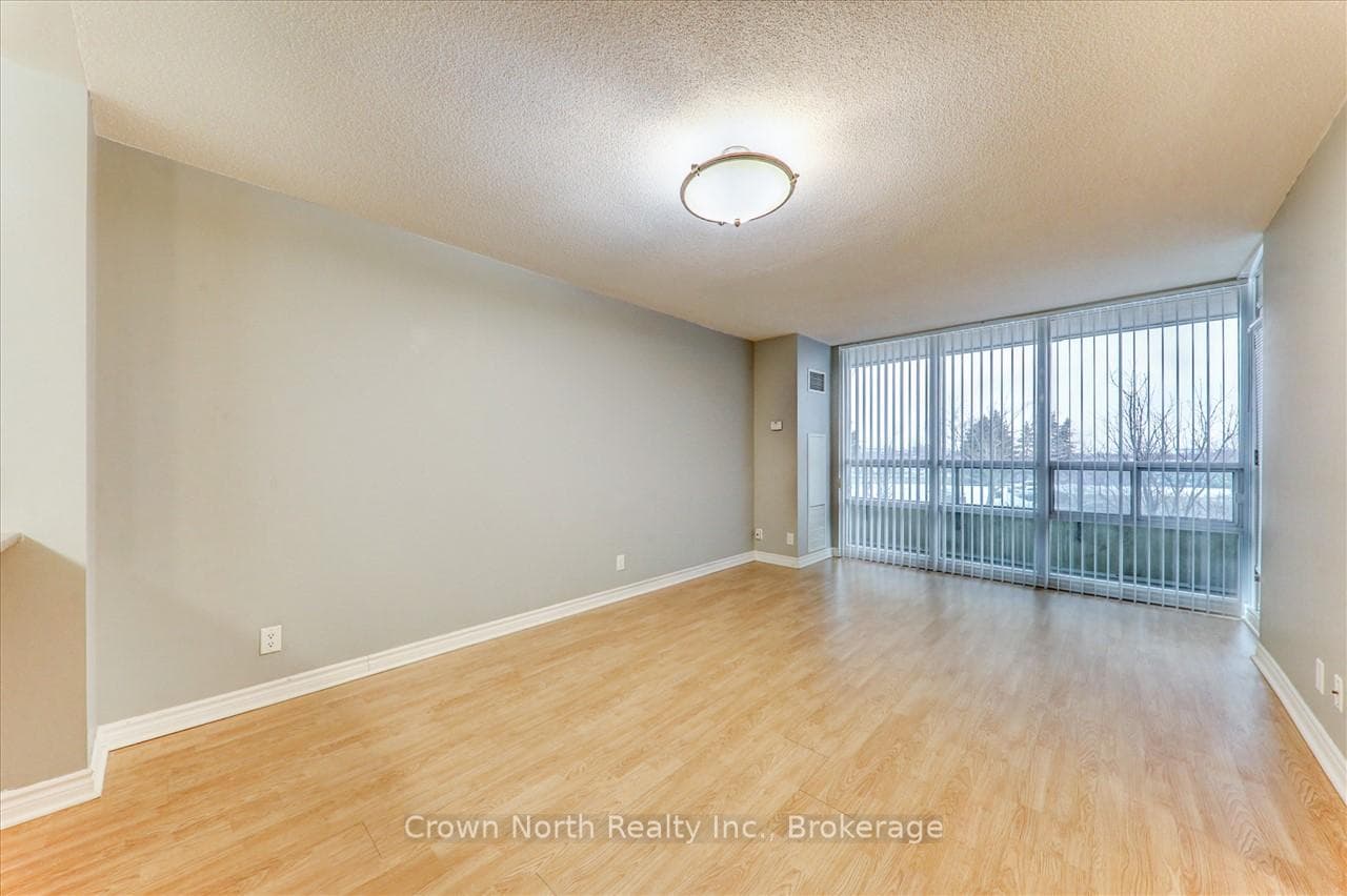 68 Grangeway Avenue Unit 206 photo 14