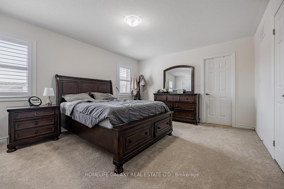 231 Fleetwood Drive photo 24