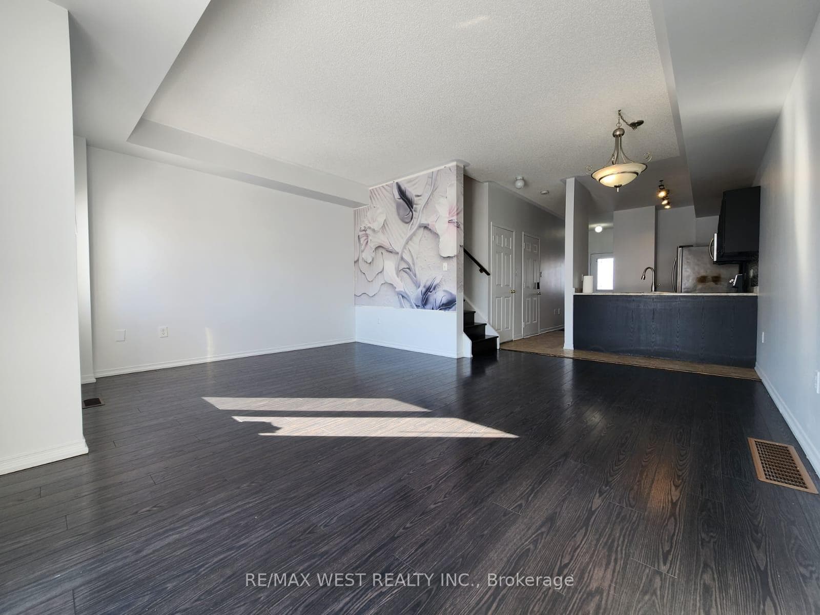 175 Stanley Street Unit 49 photo 9