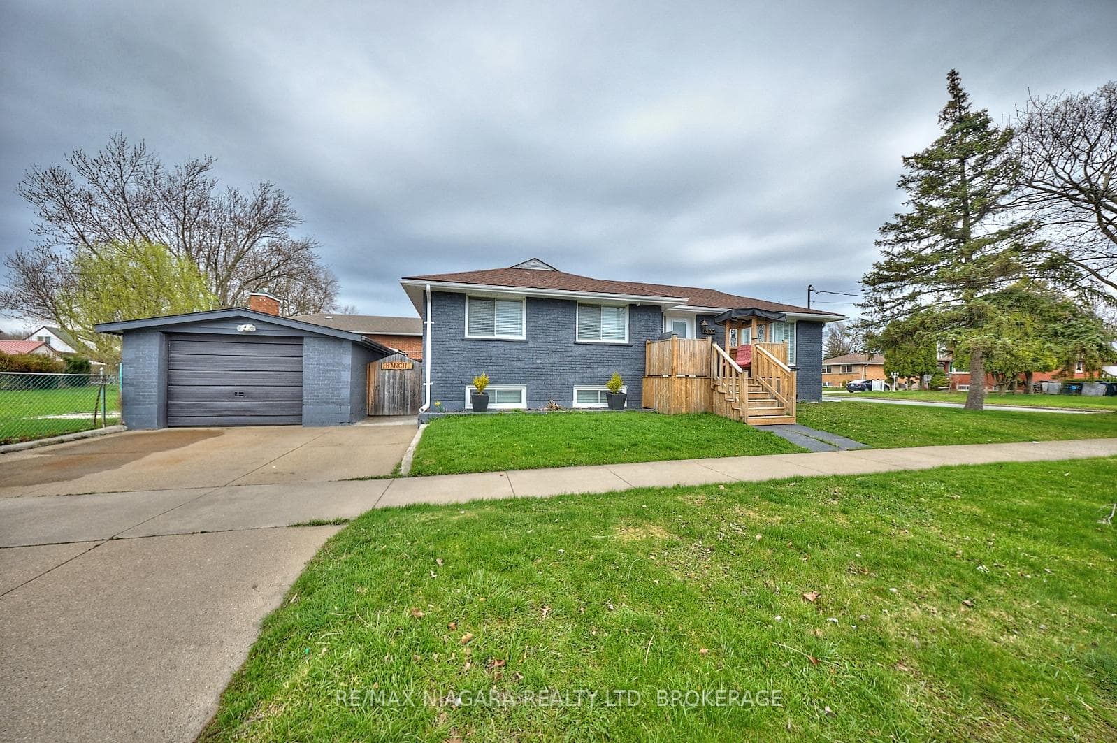 6933 Hagar Avenue photo 23