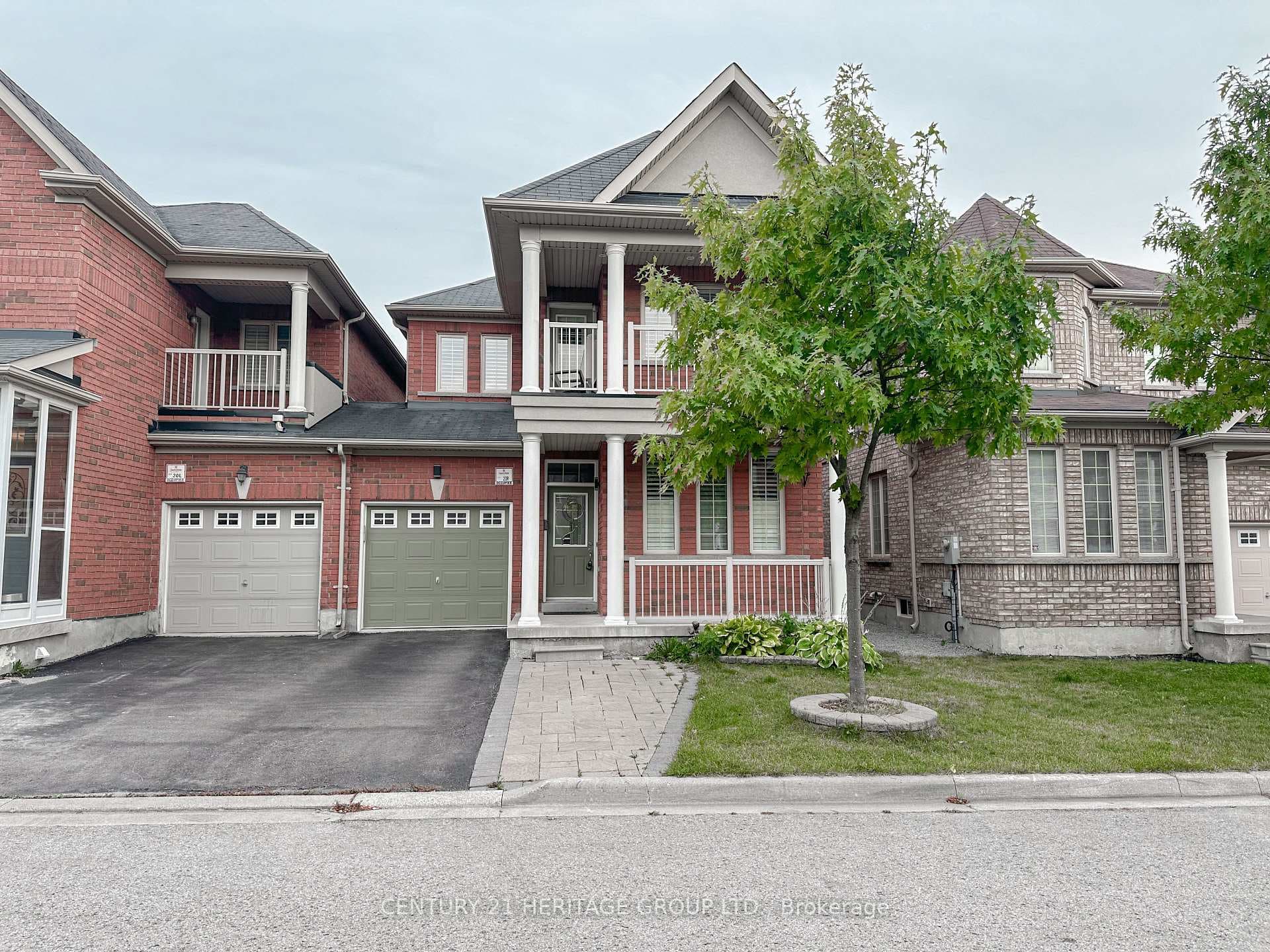 13 Sisina Avenue photo 1