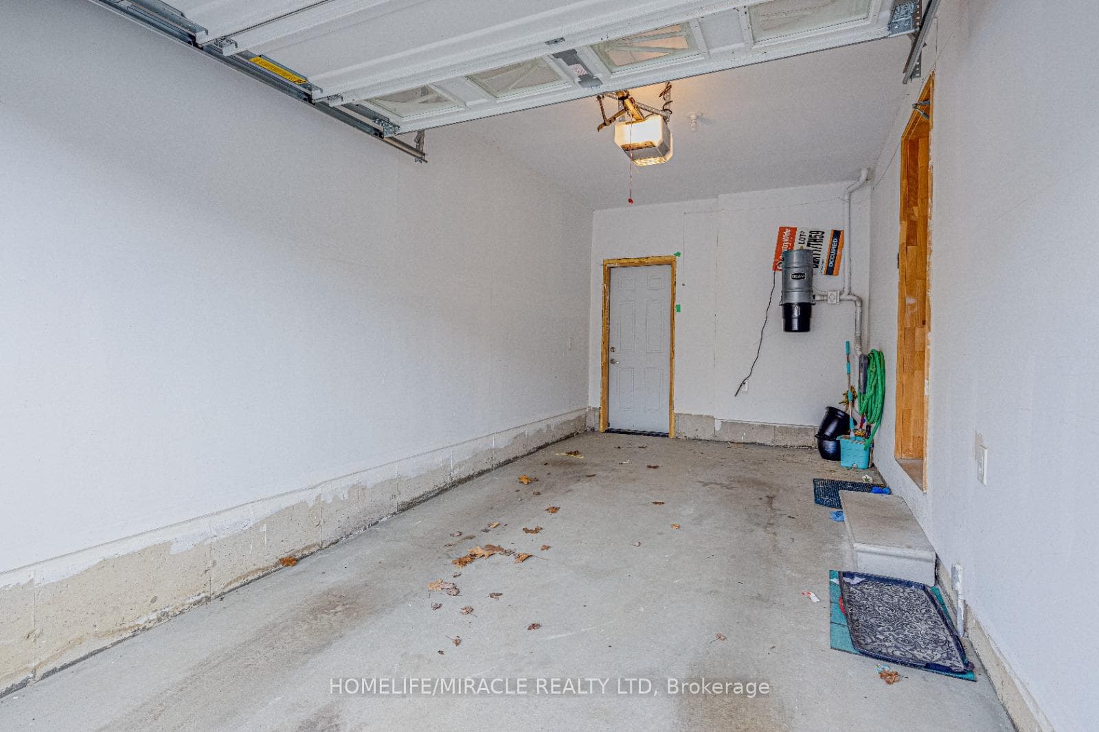30 Davenfield Circle photo 16