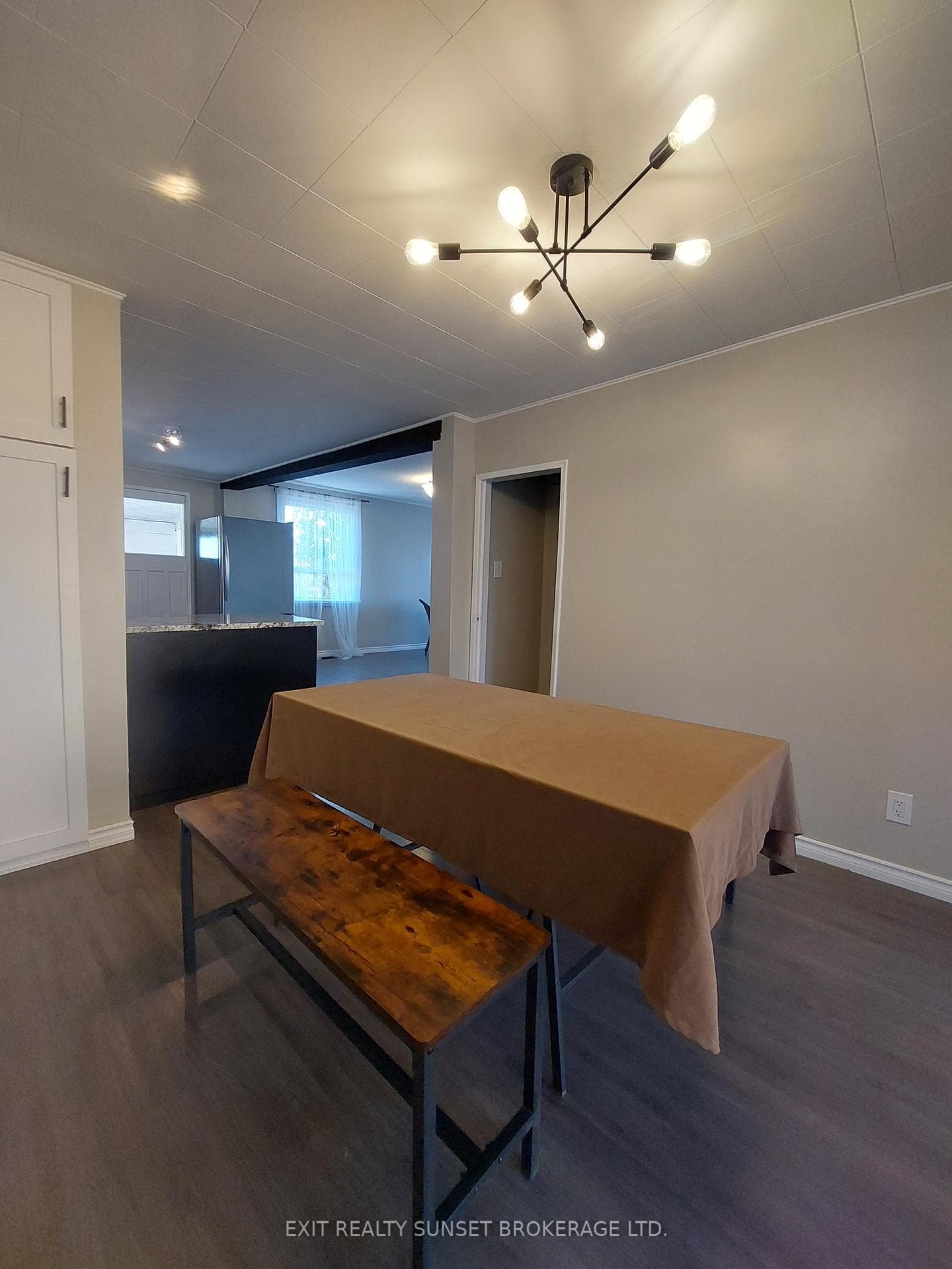 66 Needham Street photo 9