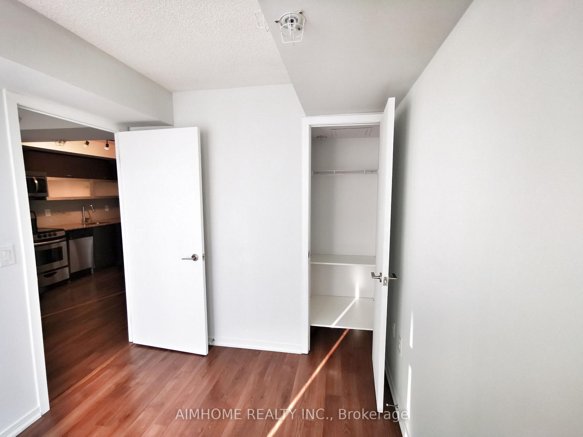 36 Lisgar Street Unit 2207E photo 5