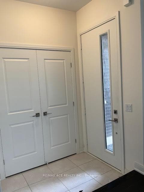 88 Pearman Crescent photo 2