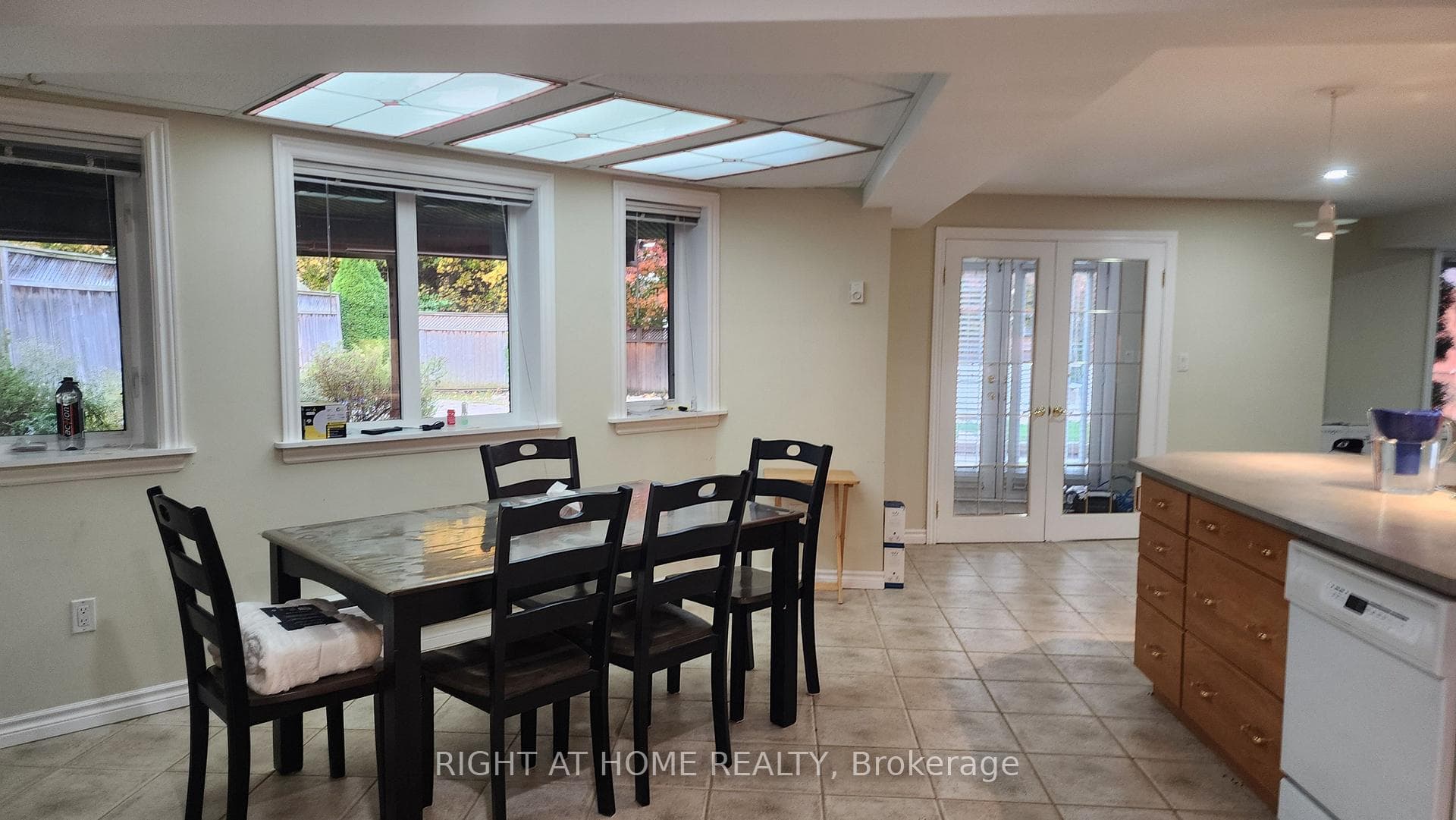 658 Foxcroft Boulevard Unit (Bsmnt) photo 19