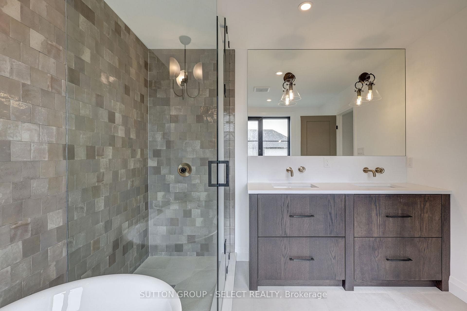 180 WINLOW Way photo 25