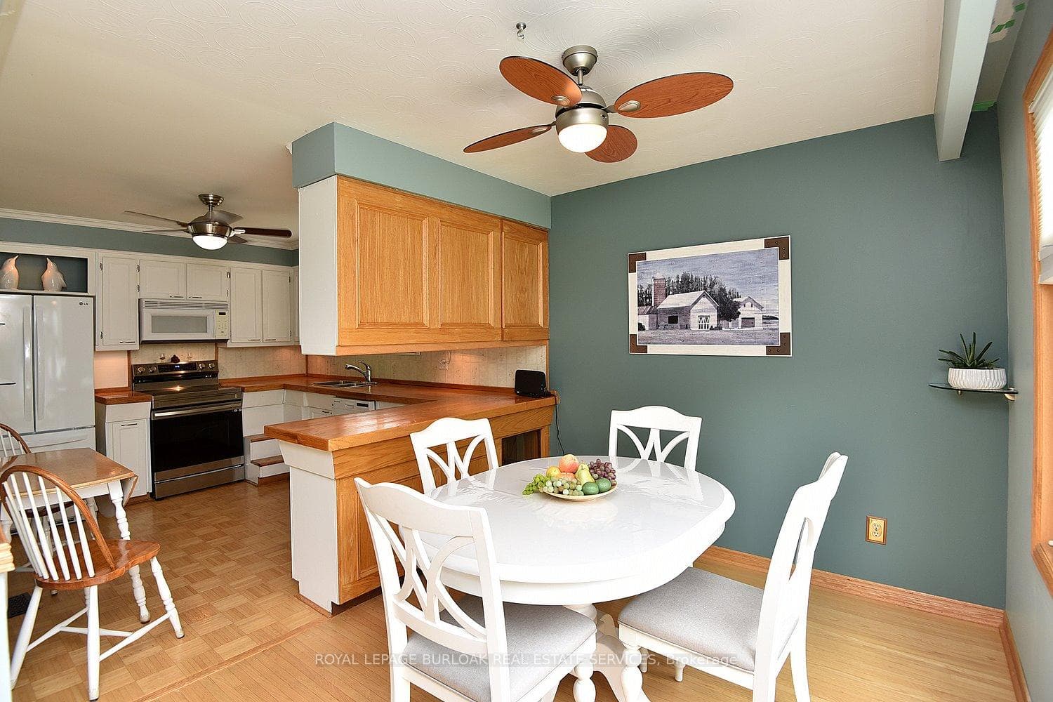 5376 Murray Crescent photo 13