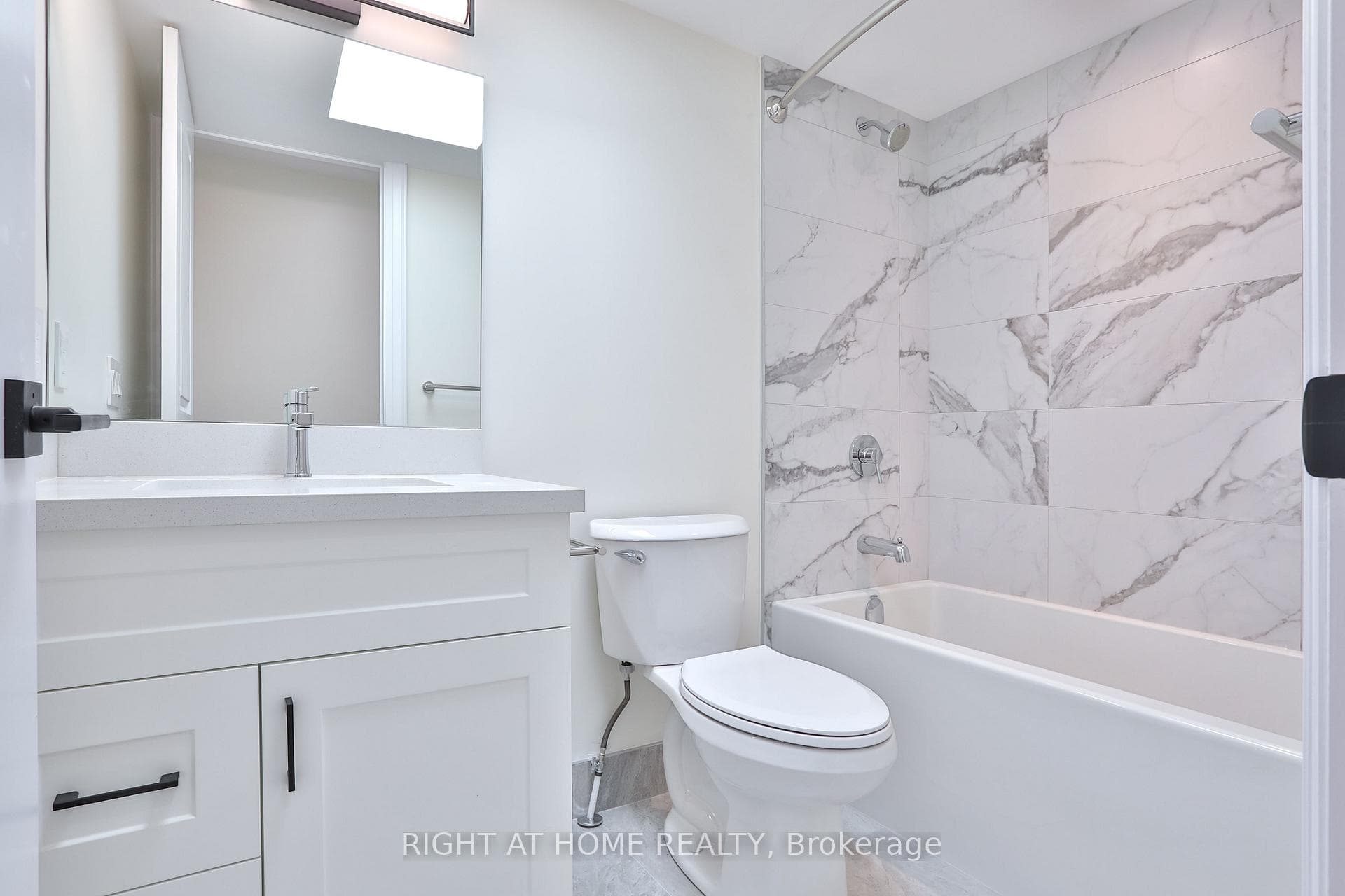 39 Fifteenth Street Unit 3 photo 12