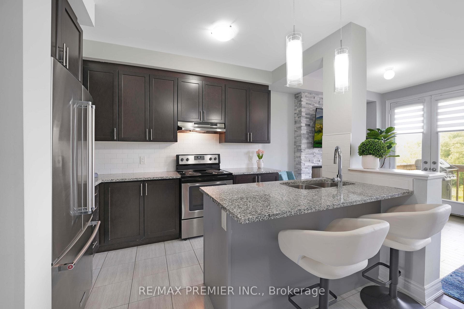 72 Davenfield Circle photo 5